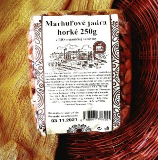 Počuli ste už o marhuľových jadierkach? 🍑 . Obsahujú mnoho minerálnych látok, hlavne draslík a horčík 🌼 . Majú vysoký...