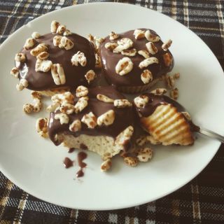 Muffinky plné bielkovín 🤤🤤🤤 . Základ na muffiny sme použili z receptu od @fitkoucing.sk z rýchleho koláču s cottage cheese...